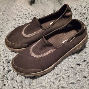 Skechers - "Go Walk" slip-on shoe. Size: 8 Black